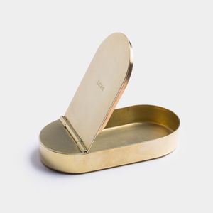 Boîte de rangement de pilules de poche en laiton conçue pour les personnes âgées avec couvercle facile à ouvrir et forme portable légère et compacte - Product Image 6