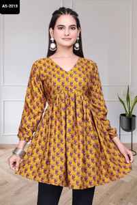 Últimos Modelos de Kurtis Cortos de Rayón Puro para Mujer con Estampado Digital, Ropa Casual y Diaria, Kurtis Cortos y Tops de Talla Grande - Product Image 2