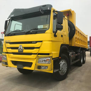 Camions bennes d'occasion Euro4 Sino.truck Ho.wo 4x4 à conduite à gauche disponibles à la vente - Product Image 1
