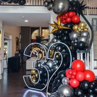 Numéro néon avec cadre noir de 90 cm/3 pieds |   Lumière LED autoportante pour la décoration d'événements modernes