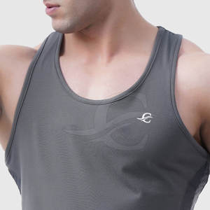 Camiseta sin mangas de poliéster y algodón para hombre con logotipo personalizado Diseño de verano informal hecho en fábrica Transpirable y gran oferta - Product Image 5