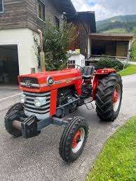 Tracteur Massey Ferguson 165 4x4 haute performance 50 CV avec moteur et pompe en stock, livraison rapide, meilleur prix de gros - Product Image 6