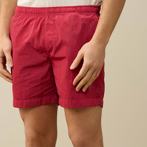 Short de plage personnalisé rouge foncé solide 100% polyester léger séchage rapide été maillot de bain pour hommes taille élastique cordon Surf - Product Image 2