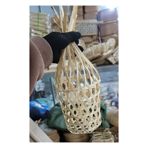 Portavasos Ecológico Hecho a Mano con Jacinto de Agua, Elegante Portavasos de Bambú para Cafetería - Product Image 2