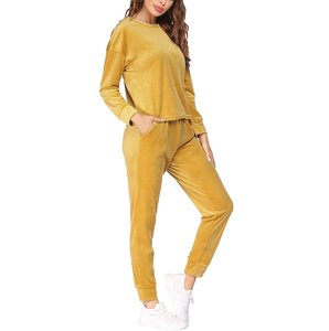 Ensemble de vêtements de sport en velours d'hiver décontracté pour femmes taille XS sweats à capuche imprimés solides avec pantalon élastique et hauts longs Offres Spéciales - Product Image 1