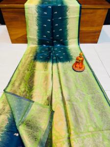 Saris de seda con brocado de diseñador, hechos a medida para bodas y fiestas, textura rica con intrincado trabajo de Zari, sensación lujosa - Product Image 3