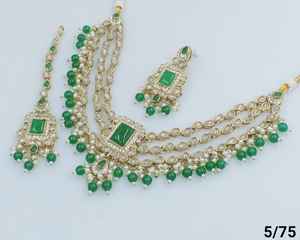 Nuevo diseño elegante chapado en oro tradicional Motipearl Kundan tachonado cuadrado gargantilla collar pendiente Mangtika conjunto y conjunto de joyería - Product Image 5