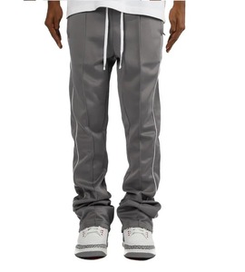 Pantalones Deportivos de Hombre, Estilo Joggers, Color Azul Cielo, Rayas Rectas y Curvas, Logotipo Personalizado, Holgados, Atléticos, Pantalones Deportivos Apilados para Hombre - Product Image 4