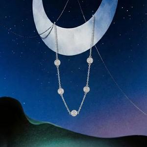 Collier avec pendentif en moissanite de 0,5 ct 5 mm, serti en bélière, plaqué or 18 carats, en argent sterling 925, bijoux décontractés pour tous les jours, pour femmes - Product Image 1