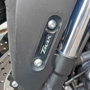 Protezioni Laterali 3D per Parafango Compatibili con Yamaha Tmax 560 2022-5, Adesivo per Serbatoio - Product Image 1