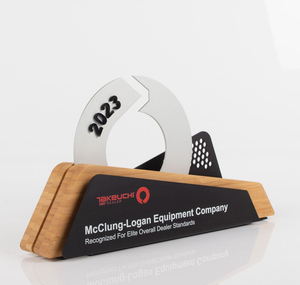 Premio acrílico personalizado, trofeo de reconocimiento personalizado por logros e hitos en diseño elegante - Product Image 1