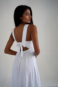 Robe midi droite bohème vintage en lin 100% écologique blanche avec lien dans le dos - Product Image 2
