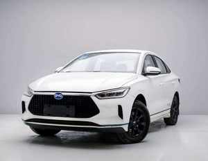 2023 E 3 Chuxing-White Interior Blanco, Tracción en las Cuatro Ruedas, Autonomía de 601-700 km, Motor de 200-250 kW, Batería de 50-70 kWh para Importación - Product Image 1