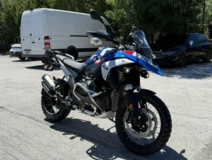 NUEVA Motocicleta de Aventura R 1300 GS 2026 en Venta con Garantía - Product Image 1