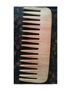 Peignes en bois gravés personnalisés | Emballage cadeau Peigne en bois disponible pour hommes et femmes croissance des cheveux Acacia par AYAANS - Product Image 6