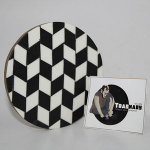 Posavasos de resina Zig Zag Patrón Posavasos de resina con incrustaciones Juego de posavasos de resina Manteles de madera de Tradnary Pvt Ltd - Product Image 1