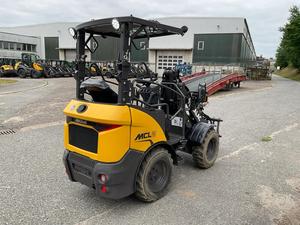 Envío Gratis: Cargadora de Ruedas Compacta MCL2, Diésel de 25 HP, Peso Operativo de 1.74 T, Carga de Volteo de 1.16 T y Cucharón de 0.43 m³ - Product Image 5