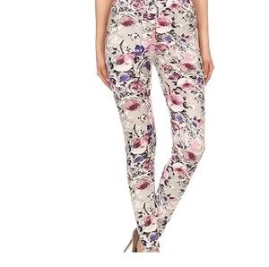 Blanc femmes taille haute Yoga Leggings doux extensible Sublimation sans couture Scrunch respirant Spandex vêtements de sport femmes actives - Product Image 1