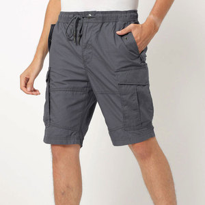 Shorts cargo décontractés pour hommes, fabriqués en usine, avec logo personnalisé, confortables et tendance. - Product Image 1