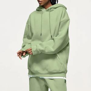 Ensemble survêtement en molleton de haute qualité pour hommes, streetwear d'hiver populaire, vente en gros, survêtement personnalisé uni avec short - Product Image 2