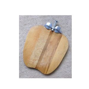 Planche à découper en bois de créateur pour cadeaux de pendaison de crémaillère Cadeau de fête des mères Différentes tailles Cadeaux Planche à découper - Product Image 1
