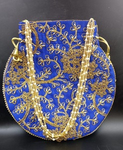 Bolsos Potli de Kuber Industries para Mujer, Bolsos Potli Bordados para Mujer, Bolsos Potli Tradicionales de la India, Bolsos con Cordón para Bodas - Product Image 1