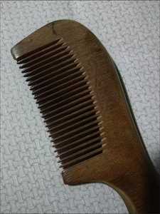Peigne à dents larges en bois naturel poli, durable, antistatique, pour démêler les cheveux, soin du cuir chevel, utilisation quotidienne - Product Image 5