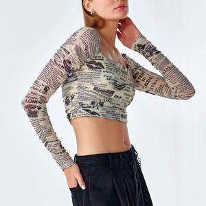 เสื้อครอปสำหรับผู้หญิงแขนยาวพิมพ์ลายคอกลมพิมพ์ลายหนังสือพิมพ์ - Product Image 5