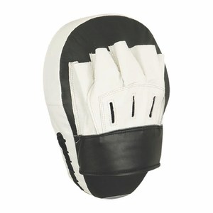 Ensemble de matériel d'entraînement de boxe en cuir véritable de haute qualité pour la vente en gros : Mitaines et cibles d'entraînement courbées pour le crochet et le coup de poing - Product Image 2