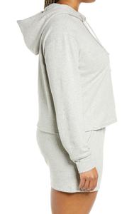 Nuevo diseño de las mujeres gimnasio entrenamiento Crop Hoodie algodón polar Tie Dye Front Logo Hooded Crop Hoodies-Venta al por mayor - Product Image 4