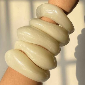 Bracelets et joncs en résine pour femmes, nouvelle collection, bijoux de style ange pour les fêtes et les mariages, haute qualité - Product Image 5