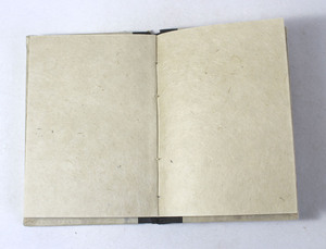 Carnet de voyage promotionnel en papier lokta couleur crème avec un lokta uni sur la couverture - Product Image 3