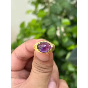 Bague en argent 925 avec améthyste naturelle et technologie d'incrustation à sertissage clos - Product Image 1
