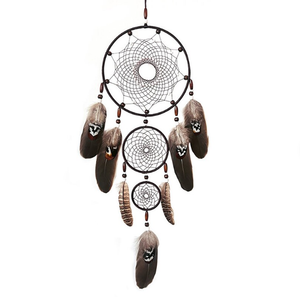 Attrape-rêves noir à trois anneaux, élégance intemporelle faite à la main, attrape-rêves personnalisé pour la chambre, décoration murale pour la maison - Product Image 1
