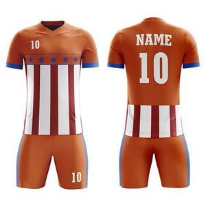 Uniforme de Fútbol Personalizado para Hombre OEM / Uniforme Deportivo Unisex de Poliéster Transpirable de Manga Corta con Estampado por Sublimación de Alta Calidad - Product Image 5