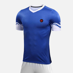 Tenue de football de qualité supérieure pour les entraînements, les matchs et les tournois des joueurs d'équipe, des clubs et des équipes sportives. - Product Image 2