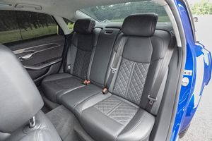 Audi S8 2022, faible kilométrage, pneus R18, bon moteur, prêt à être expédié - Product Image 6