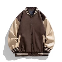 Veste de baseball pour homme en simili daim noir et cuir, manches rayées, style streetwear