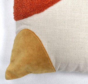 Housse de coussin élégante et écologique géométrique brodée en 100% coton avec de superbes coutures pour la décoration de la maison et de l'hôtel - Product Image 2