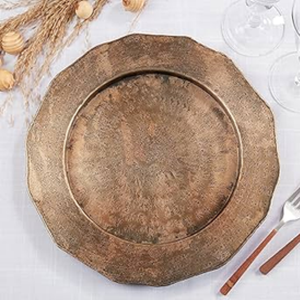 Assiette de présentation pour mariages, hôtels et banquets - Assiette décorative en métal martelé doré pour les fêtes de mariage, service de vaisselle - Product Image 5