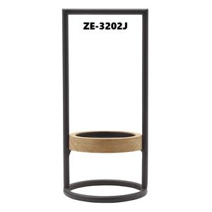 Bougeoir en métal doré moderne pour intérieurs élégants, logo gravé pour Noël, fabriqué par Zahid Exports en Inde - Product Image 5