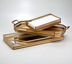 Bandeja de servicio de latón de primera calidad con un diseño atractivo y un acabado resistente tanto para uso decorativo como práctico - Product Image 5