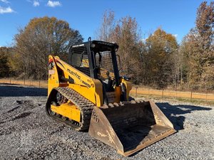 รถตักล้อยางยันมาร์ 1650RT มัสแตง พร้อมระบบ PLC เกียร์ รถตักหน้าแบบตีนตะขาบขนาดกะทัดรัด ปั๊มไฮดรอลิก มอเตอร์ เครื่องยนต์ สำหรับงานก่อสร้าง - Product Image 3