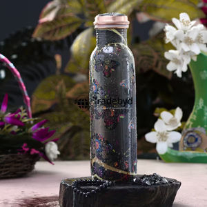 Bouteille d'eau en cuivre Tradebyd pour une hydratation écologique raffinée Bouteille d'eau design pour les amateurs de bien-être de luxe moderne - Product Image 2