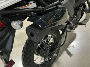 Super soldes Kawasaki KLR 650 652cc monocylindre, boîte de vitesses 6 vitesses, parfaites pour la route et le tout-terrain, motos prêtes à l'exportation dans le monde entier - Product Image 3