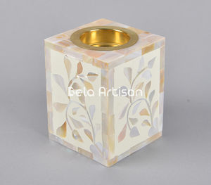 Fabriqué à la main en nacre incrustation Bakhoor brûleur Floral découpe carré porte-encens pour la décoration de la maison et du bureau - Product Image 1