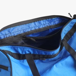 Sac de sport unisexe sur mesure 100% Spendex/Polyester Sac de sport avec fermeture à glissière Sac de voyage de sport avec doublure en toile Fabriqué au Pakistan - Product Image 4