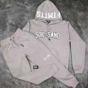 Conjunto deportivo de dos piezas con capucha chándales de alta calidad de poliéster de manga larga con logotipo bordado personalizado - Product Image 3