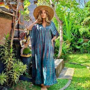 Robe longue maxi bohème imprimée pour femmes, coupe ample, col en V, taille naturelle, tenue de plage, tie-dye, été, resort - Product Image 2