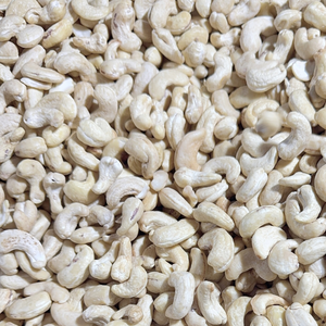 ราคาที่ดีที่สุดสำหรับเมล็ดมะม่วงหิมพานต์จากโรงงานซานติโก ราคาแบบ WW240 บรรจุภัณฑ์ถุงขายส่ง ส่งออกไปยังเอเชีย สหภาพยุโรป และตะวันออกกลาง - Product Image 1